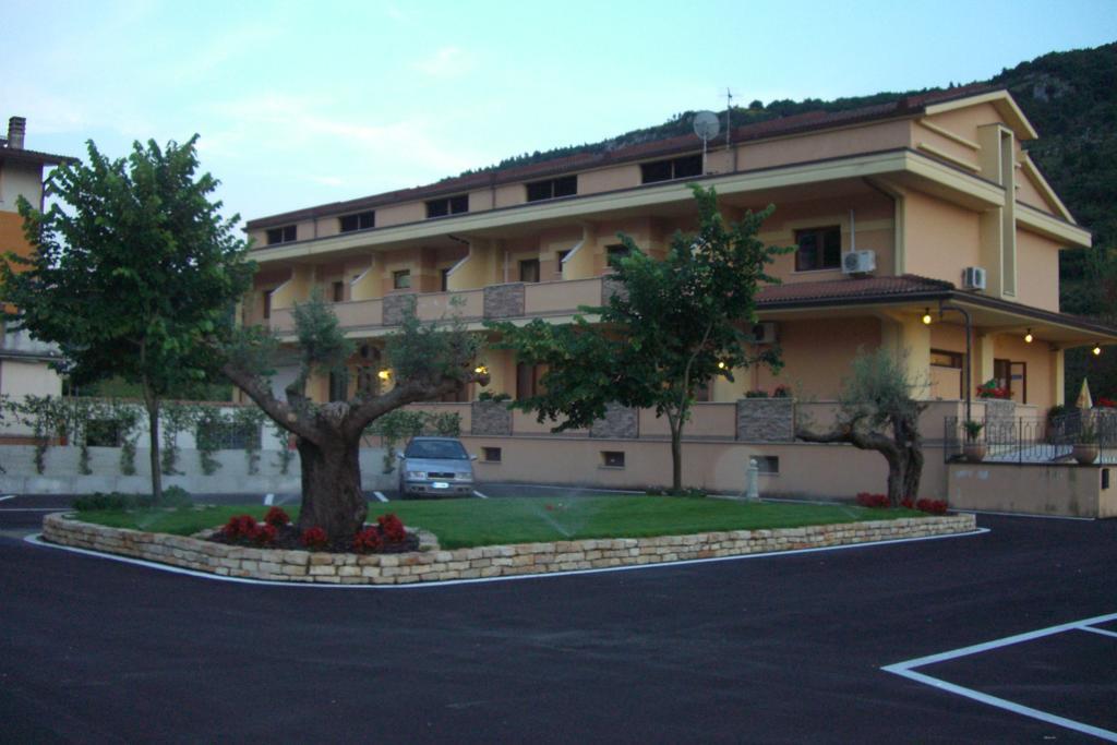 Hotel Ristorante Villa Pegaso San Pietro Infine Экстерьер фото